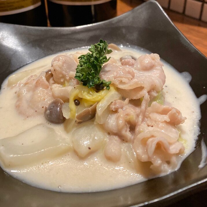 隠し味アリ!コク旨★豚バラと白菜のクリーム煮